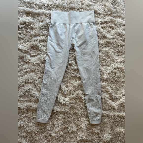 Light grey Gymshark Leggings - Picture 1 of 2